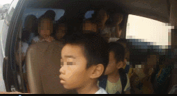 廣西桂林幼兒園校車司機闖卡為哪般？