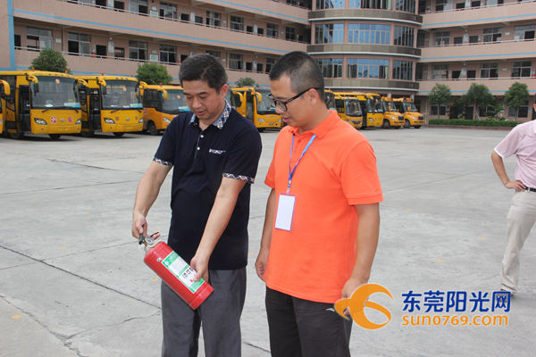 東莞大朗：加強(qiáng)校車安全管理 確保學(xué)生接送安全