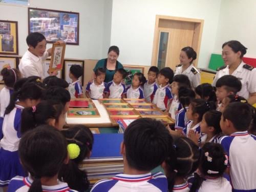 青島交運(yùn)協(xié)助中德生態(tài)園小學(xué)為幼兒園提供校園體驗(yàn)服務(wù)