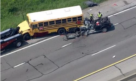 美國密歇根州發生校車事故致1死5傷，3名嬰兒受重傷