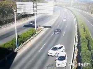昆石高速公路倒車致7人受傷4車受損，只罰400元扣18分？