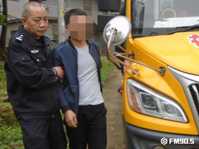 幼兒園校車塞滿31人，超員60%！司機被立案偵查