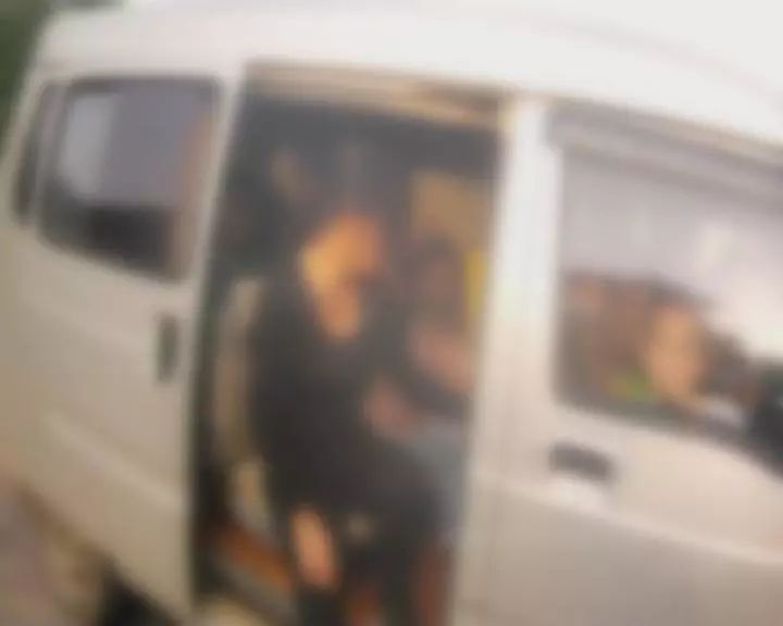 罰錢+刑拘，湘潭一“黑校車”被查！
