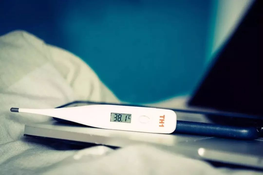 校車應對新型冠狀病毒感染的肺炎應該這樣做！轉發提醒！