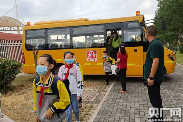 長安校車 溫暖鄉村娃娃平安幸福上學路