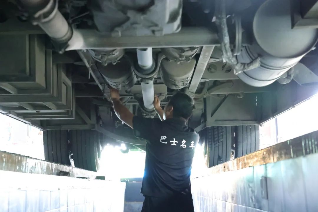 校車“大體檢” ，守護平安上學路