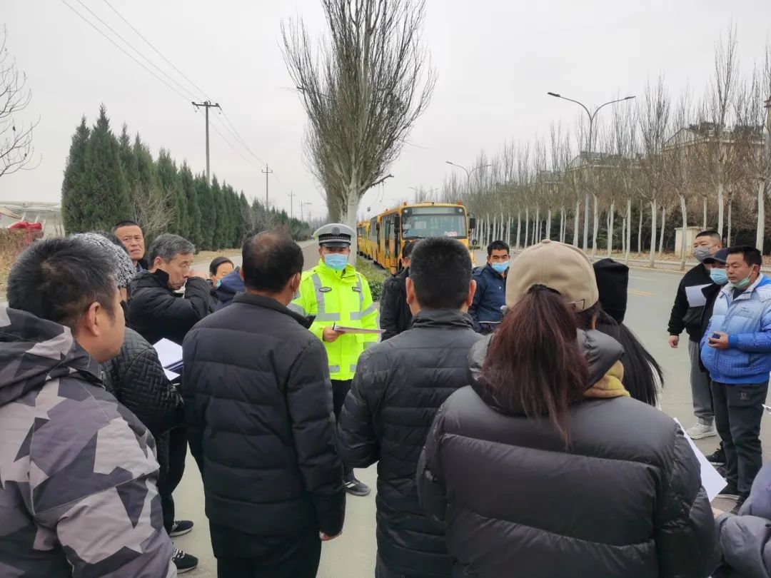全環(huán)境立德樹人|強化冬季校車安全管理筑牢學生安全防線