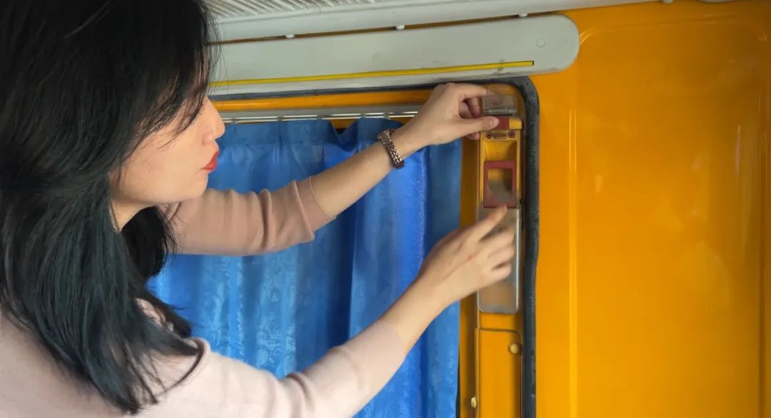 【校車安全】平安乘車，為愛護(hù)航——成田實(shí)驗(yàn)幼兒園校車安全應(yīng)急演練
