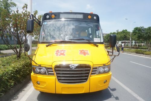 海格校車已成功交付西安市閻良區(qū)交通運輸局