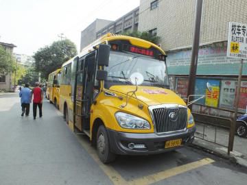 超速不按線路走 校車監(jiān)控平臺預警