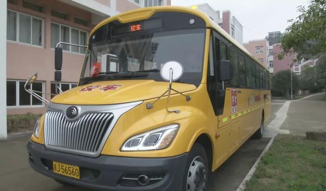 三門家長！定制校車來了，快來看有經過你家小區(qū)嗎？還可預約報名！