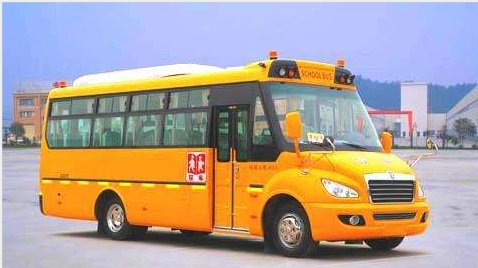 天天幼兒園校車安全應(yīng)急演練活動