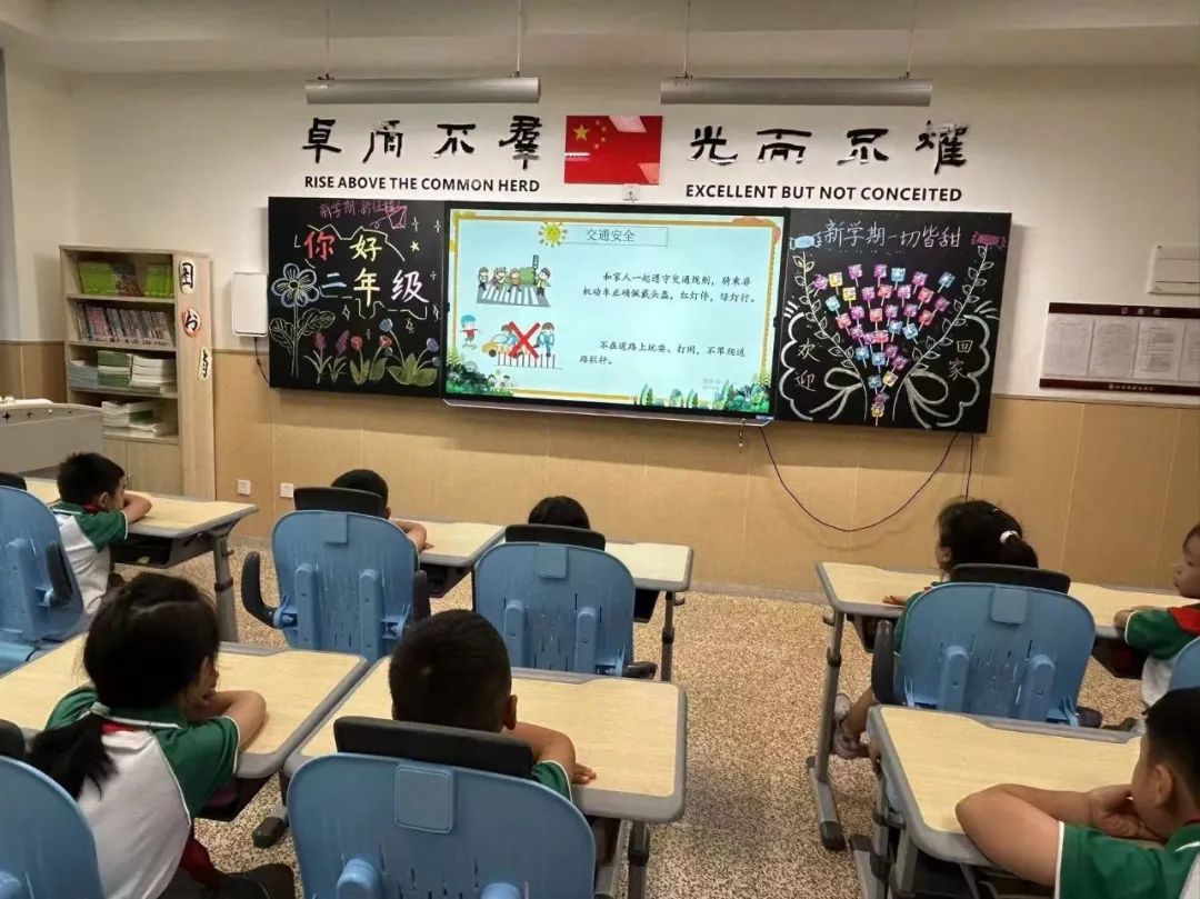 校車安全“大體檢”，筑牢學(xué)生“平安路”