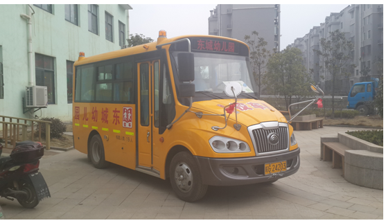 安徽銅陵幼兒園校車(chē)大體檢 宇通小飛俠體格強(qiáng)健全過(guò)關(guān)