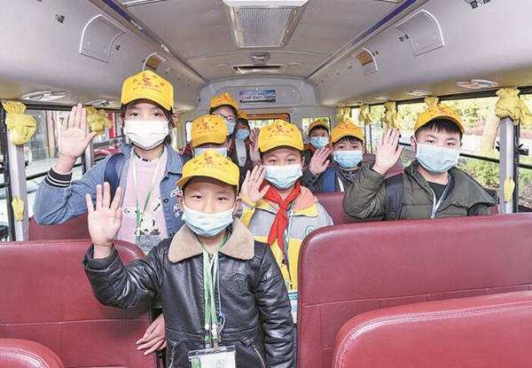 不一樣的開學(xué)季，更安心的上學(xué)路！長鼻子校車為學(xué)生安全復(fù)學(xué)加碼~