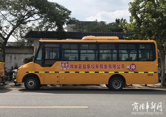 管理搞上去、收費降下來！起底鹽阜校車安全運營背后的秘密
