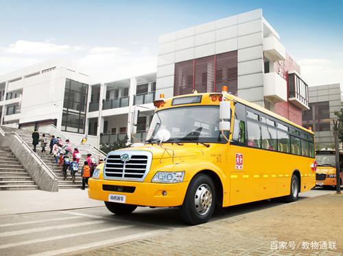校車(chē)安全刻不容緩，如何解決“看不見(jiàn)”的安全隱患？