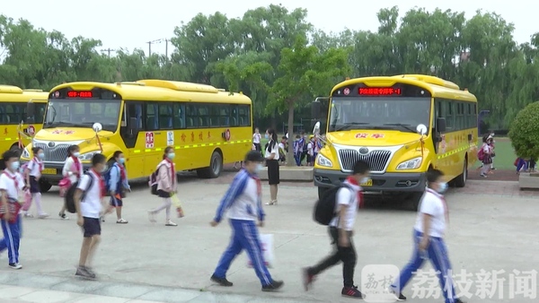 確保學(xué)生安全出行 贛榆打造“零補貼”校車模式